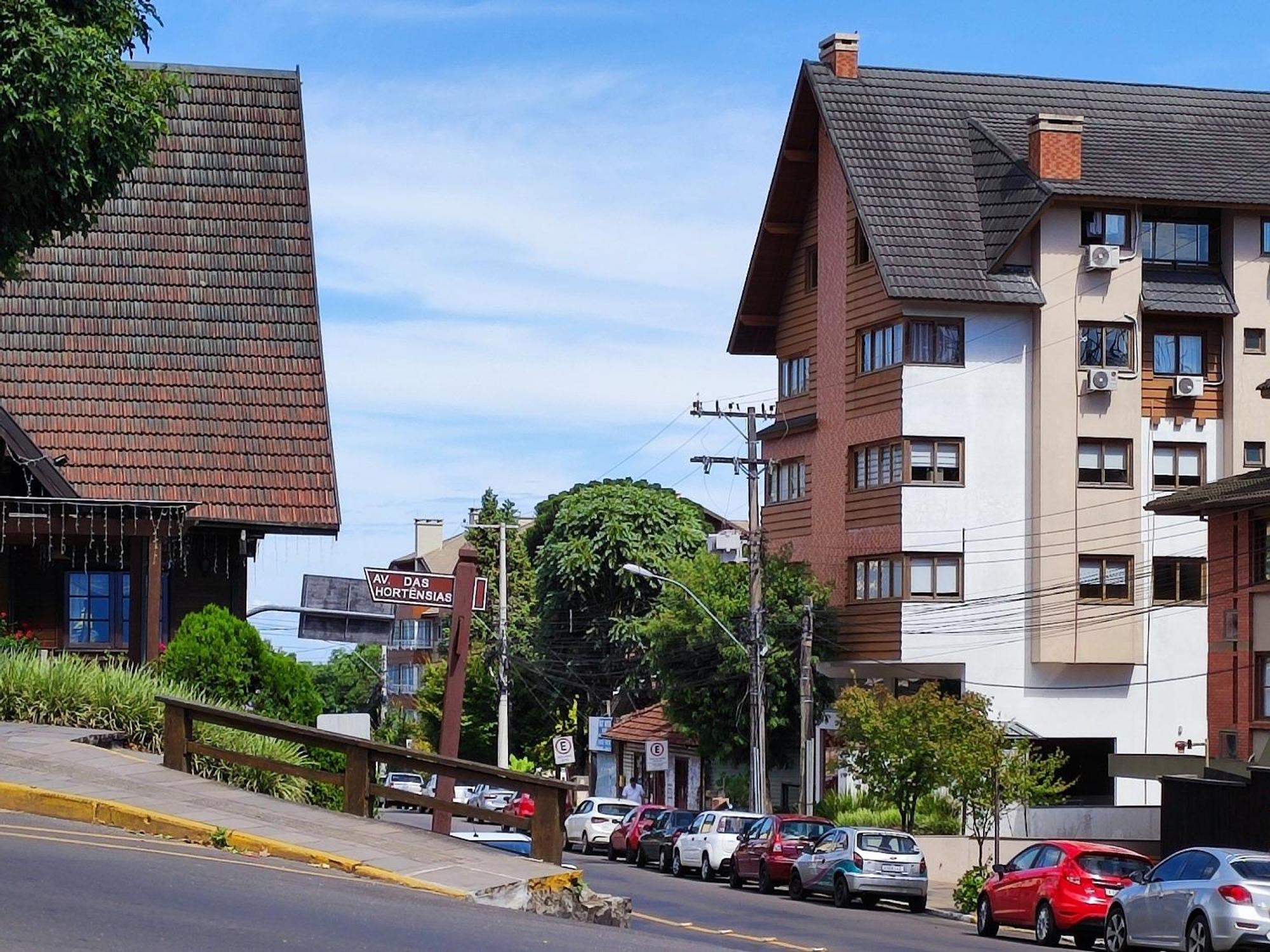 Solar Da Encosta 305 - Espaco E Conforto No Centro Грамаду Екстер'єр фото